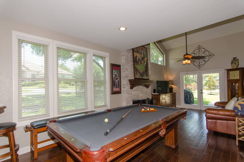 Photo of Outdoor in The Hills