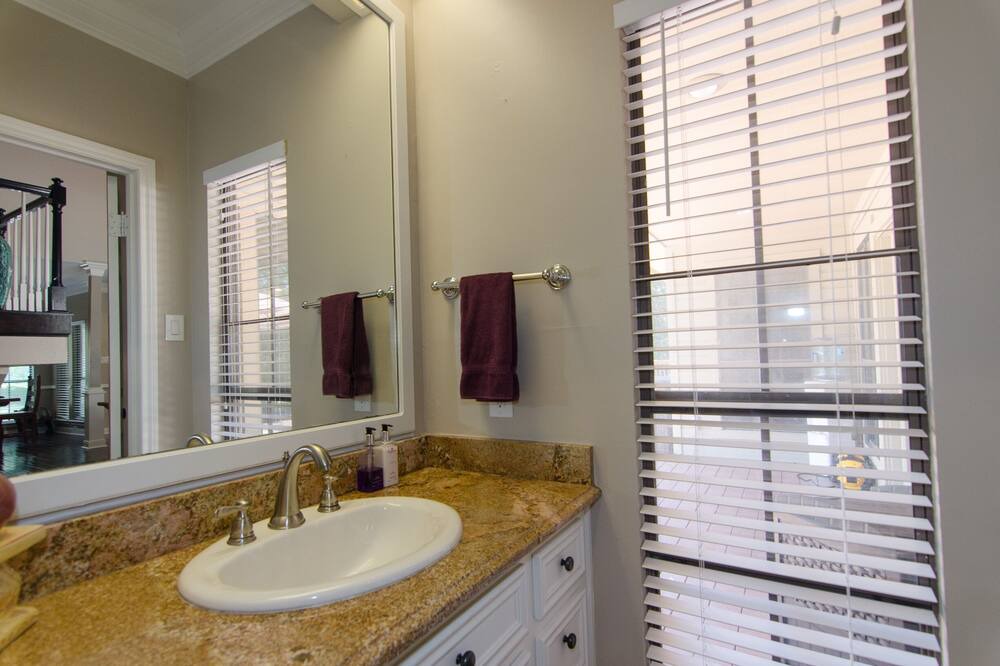 Photo of Bathroom in The Hills
