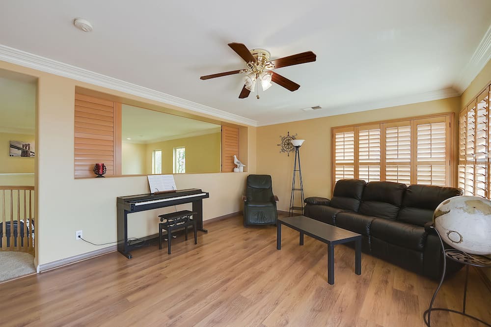 Photo of Others in Ocean View Hills