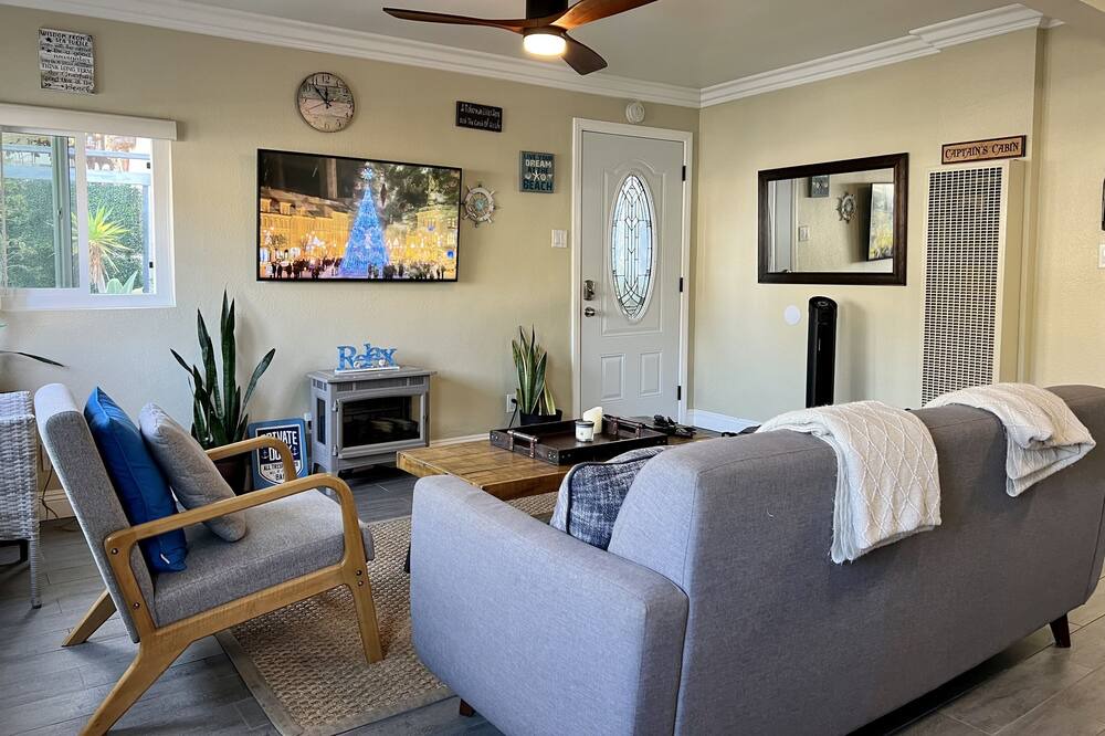 Photo of Bedroom in Sunset Beach