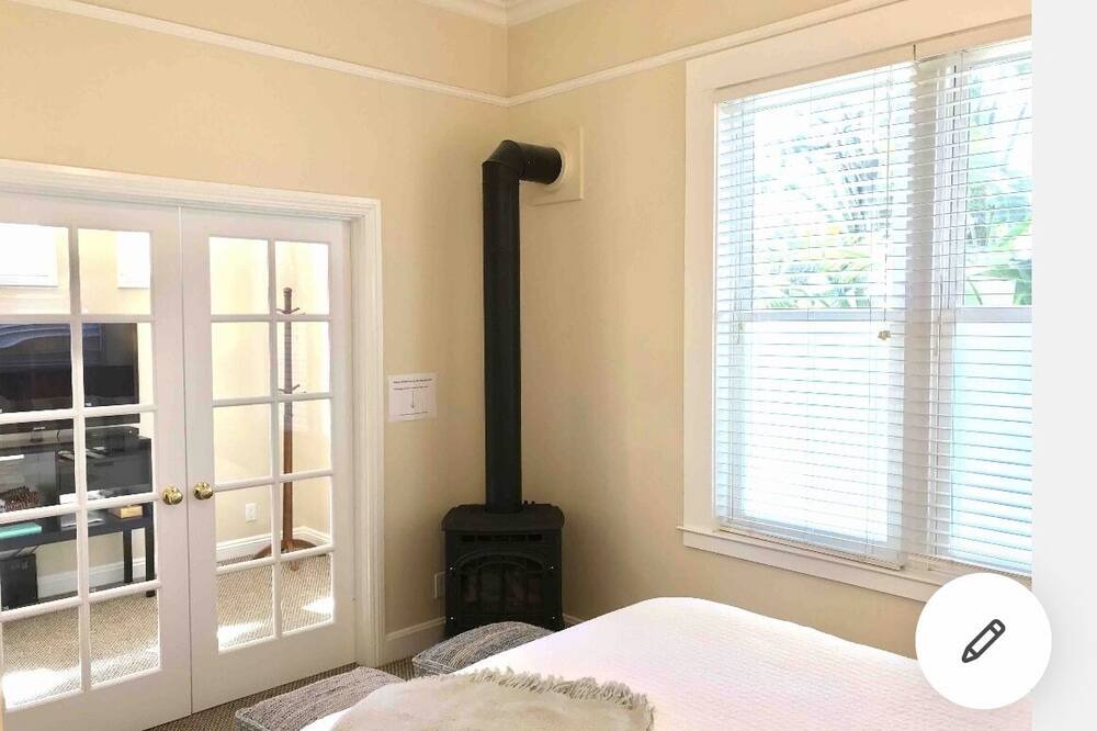 Photo of Bedroom in Picnic Valley
