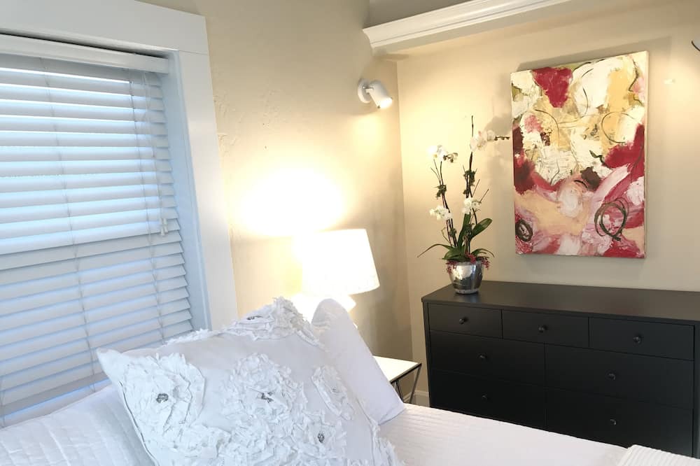 Photo of Bedroom in Picnic Valley