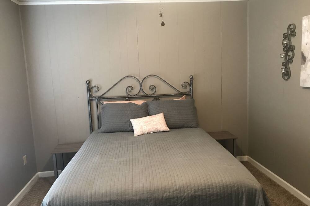 Photo of Bedroom in Bryan