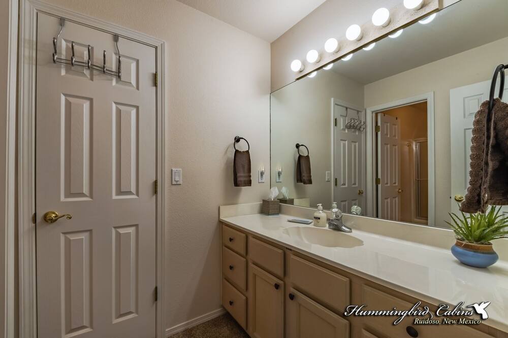 Photo of Bathroom in Alto