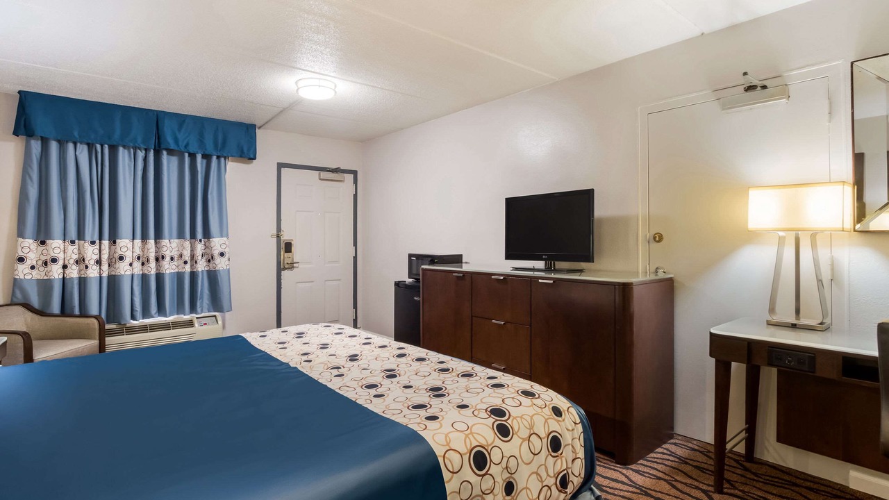 Photo of Bedroom in Greenwood