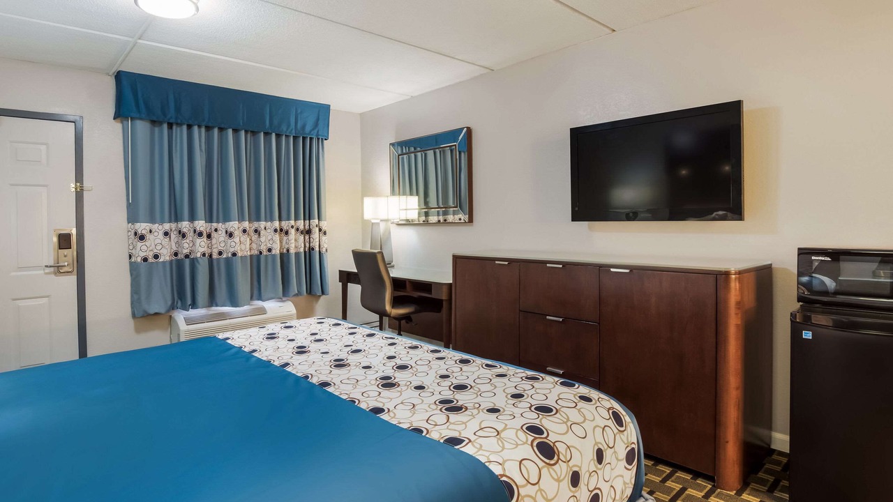 Photo of Bedroom in Greenwood
