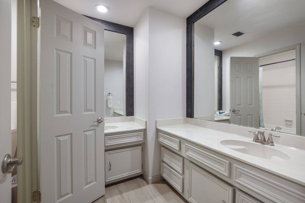 Photo of Bathroom in Sonoma Ranch