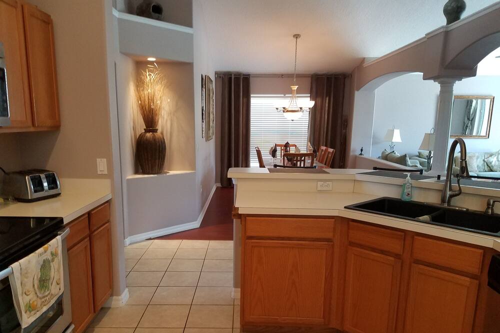 Photo of Bedroom in Eagle Pointe South