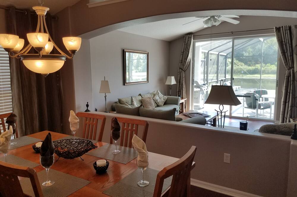 Photo of Bedroom in Eagle Pointe South