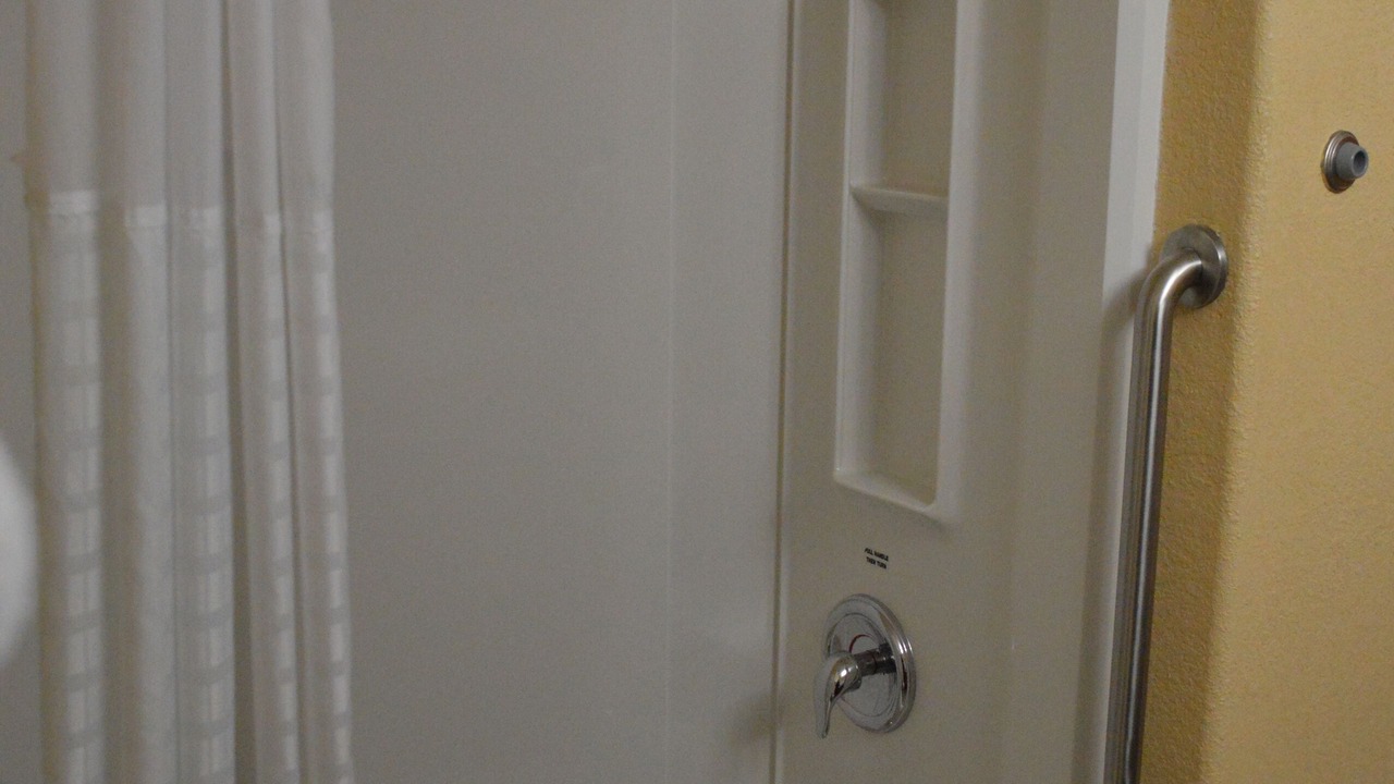 Photo of Bathroom in Green River