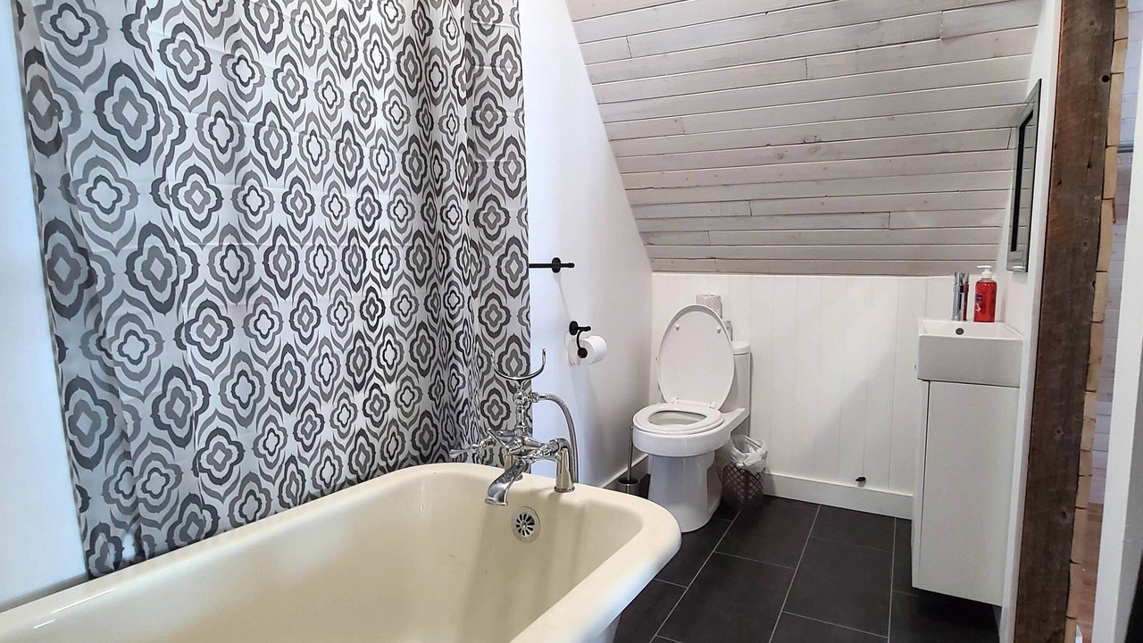 Photo of Bathroom in Carleton-sur-Mer