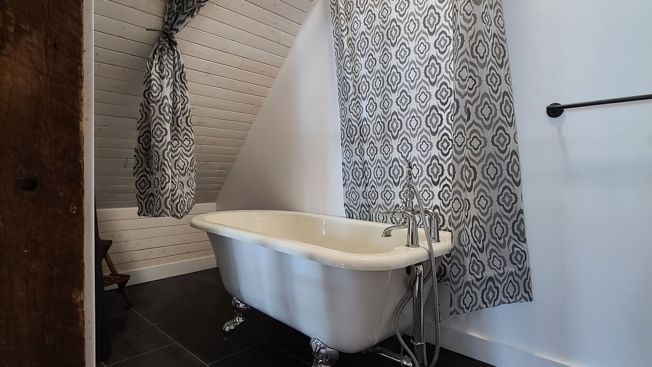 Photo of Bathroom in Carleton-sur-Mer