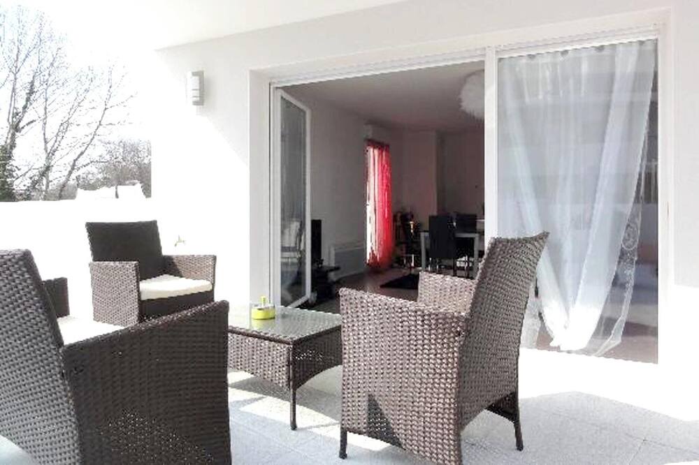 Photo of Patio Balcony in Saint-Assiscle