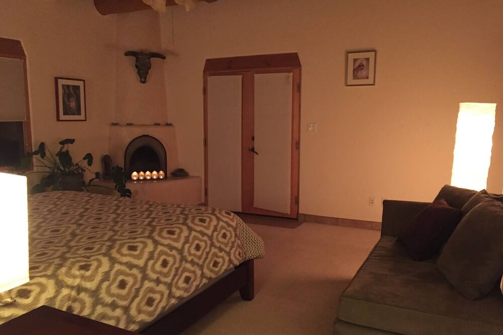 Photo of Livingroom in Eldorado at Santa Fe