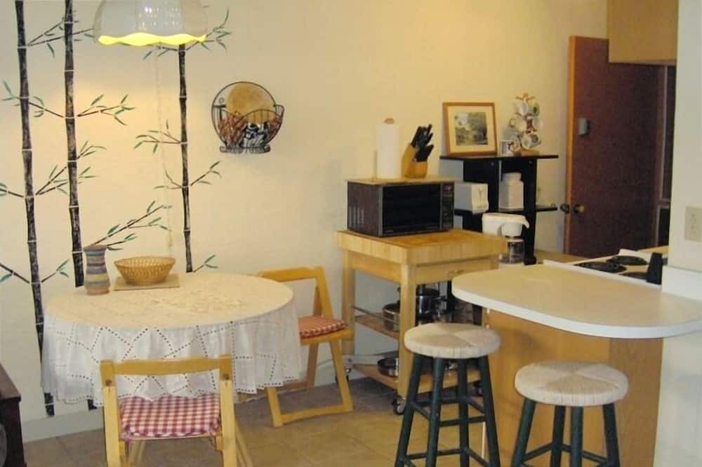 Photo of Bedroom in Poipu