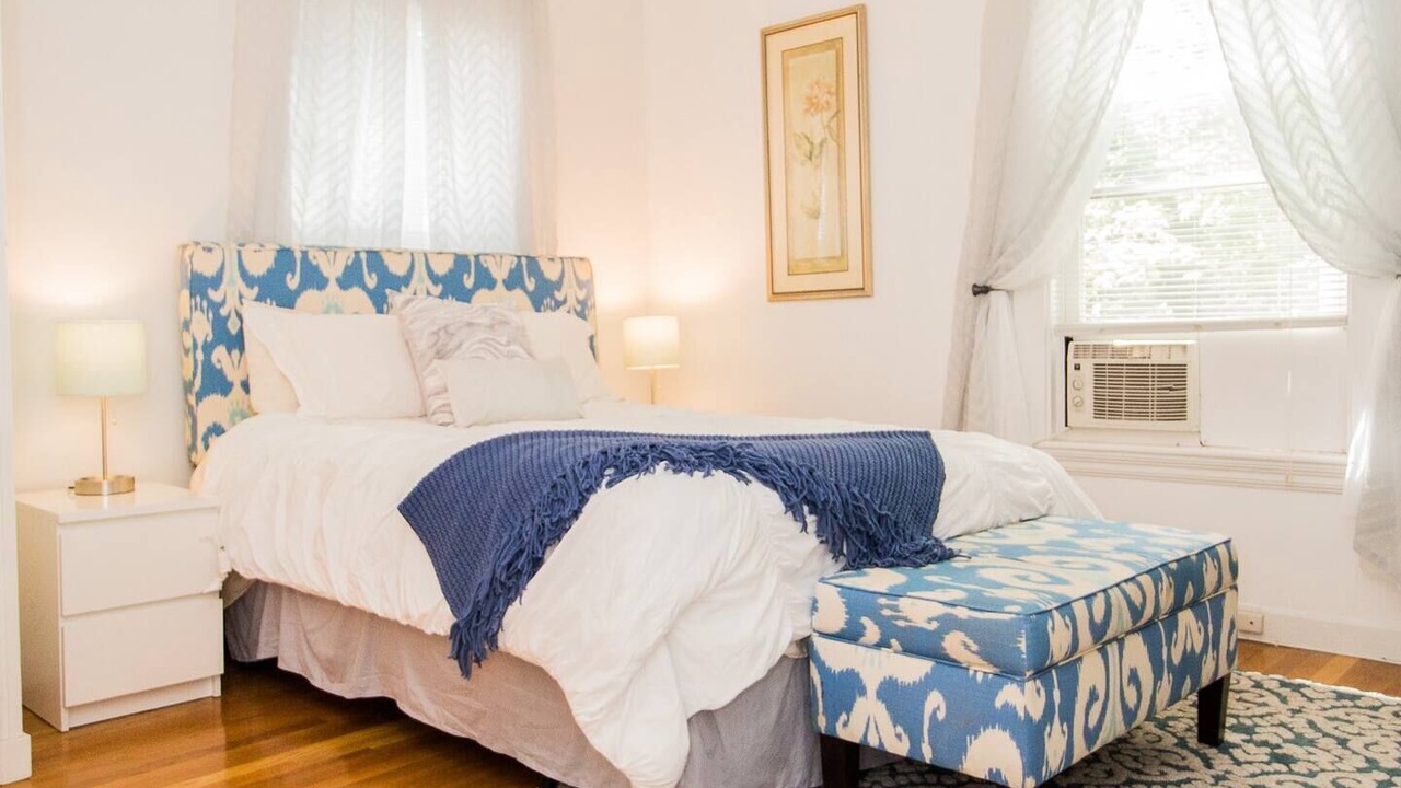 Photo of Others in Cleveland Circle