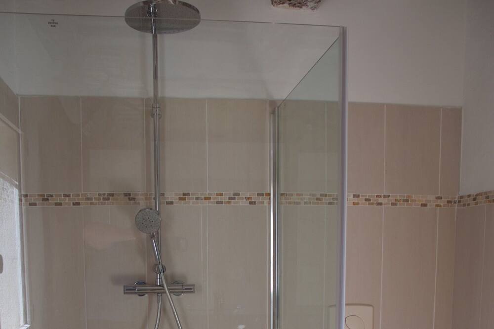 Photo of Bathroom in Collobrieres