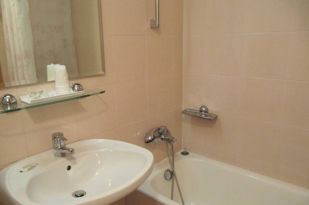 Photo of Bathroom in Encamp