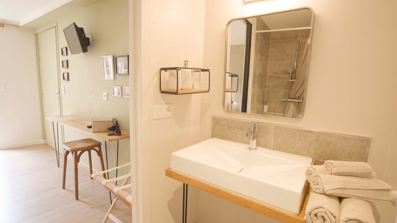 Photo of Bathroom in Chambroutet