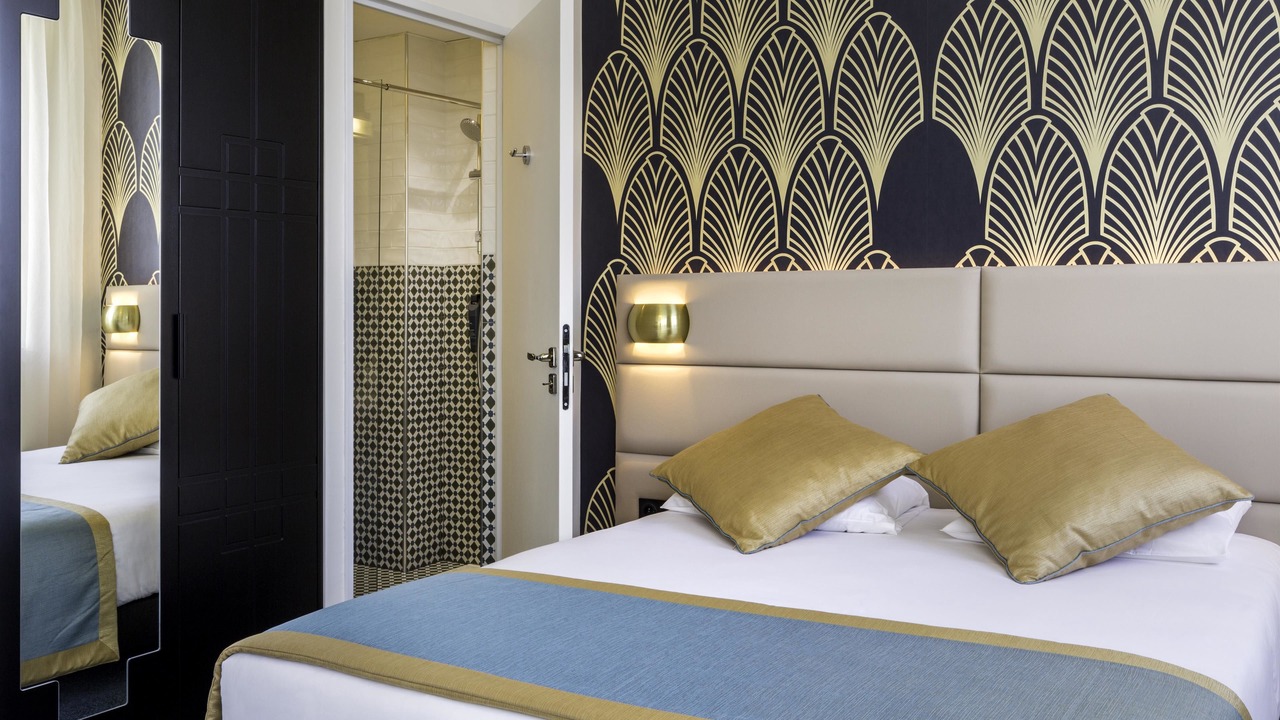 Photo of Bedroom in Ris Orangis
