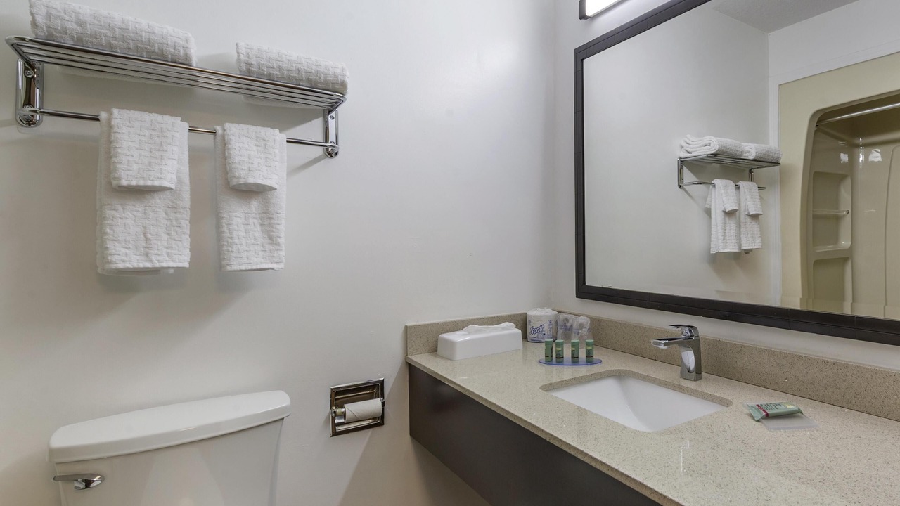 Photo of Bathroom in Kemptville