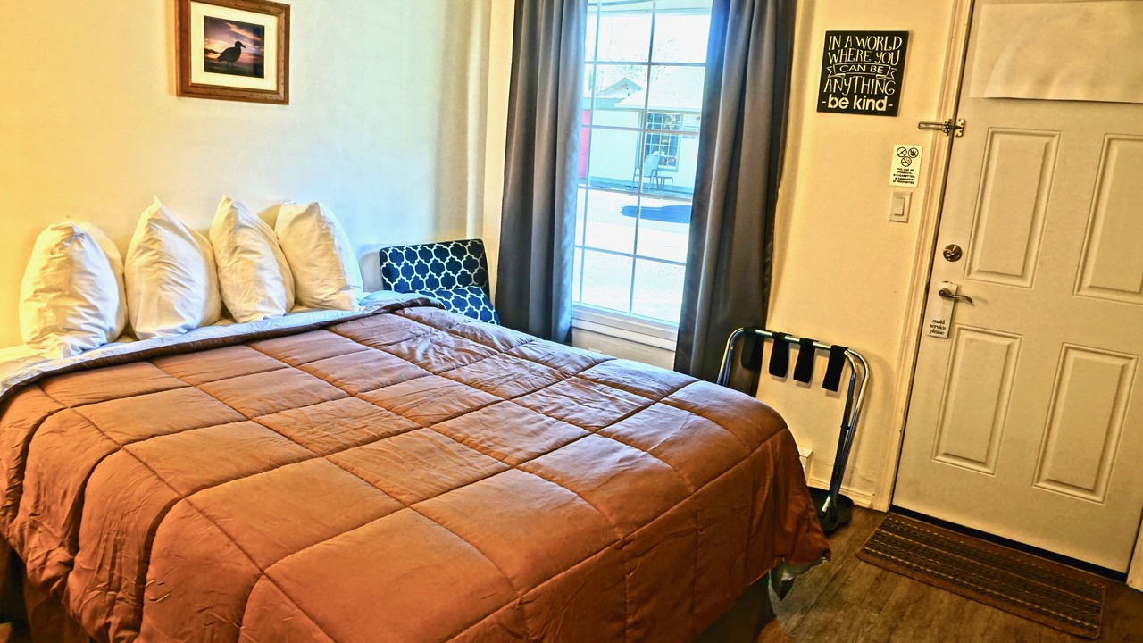 Photo of Bedroom in Oakridge