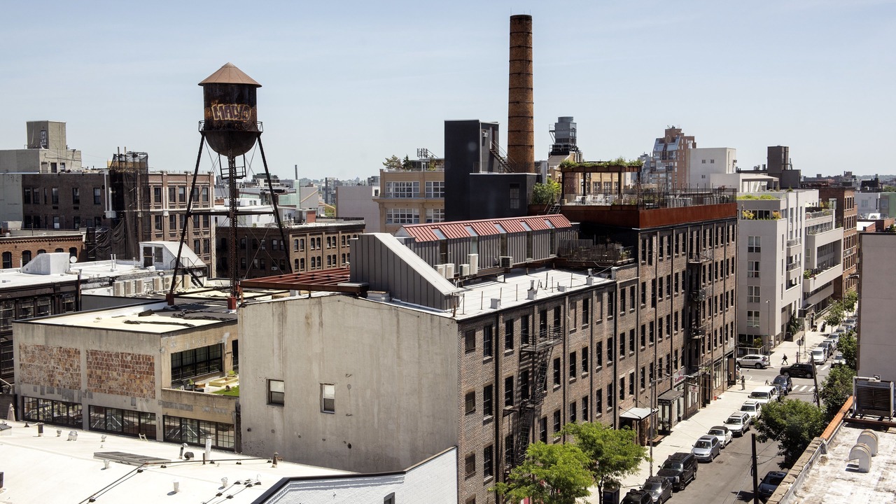 Photo of Others in Williamsburg