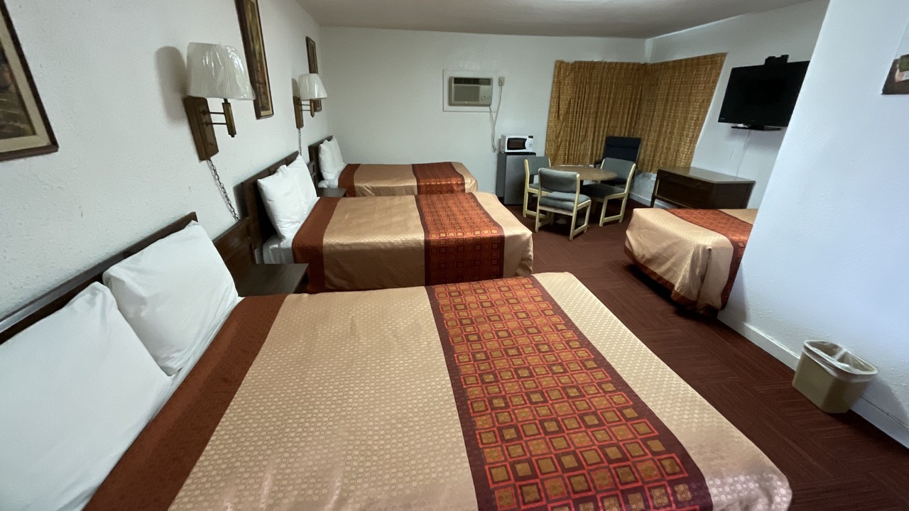 Photo of Bedroom in Liberal