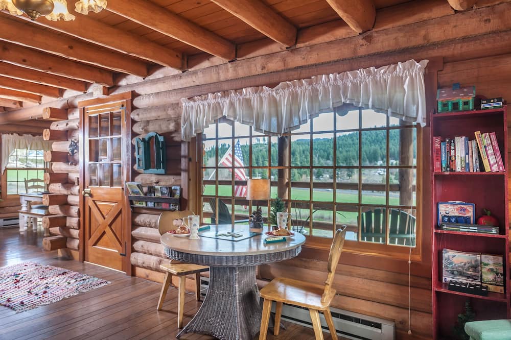 Photo of Others in Parkdale