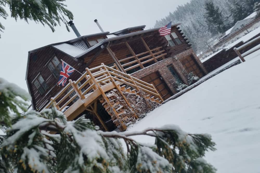 Photo of Outdoor in Parkdale