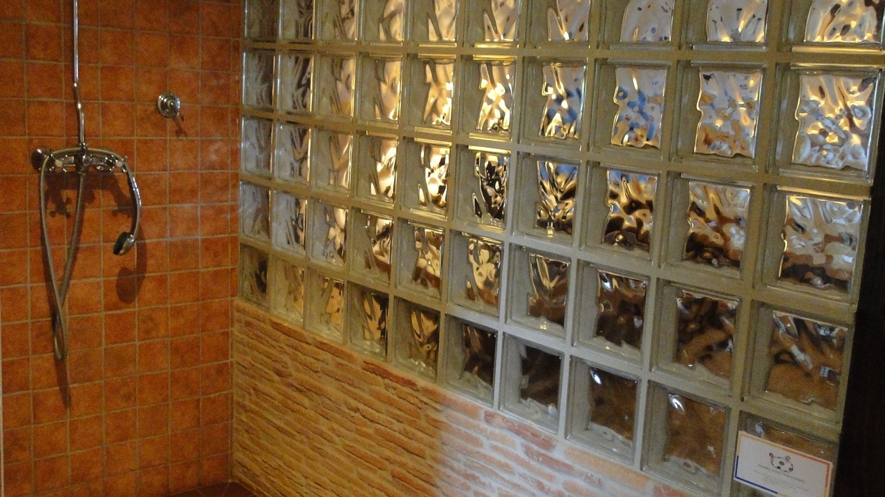 Photo of Bathroom in Orange