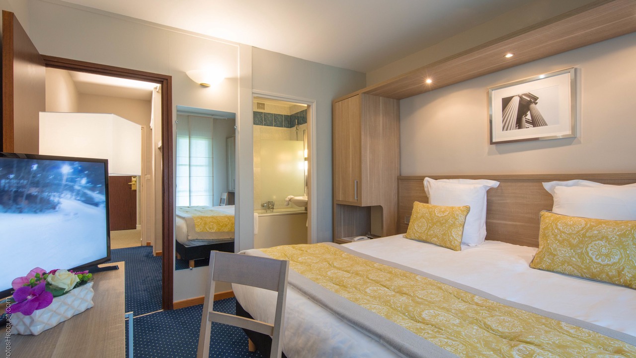 Photo of Bedroom in Vendin-le-Vieil