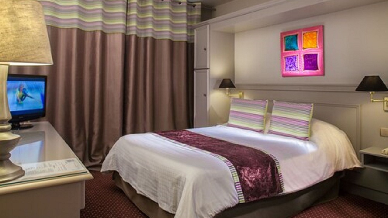 Photo of Bedroom in Vendin-le-Vieil