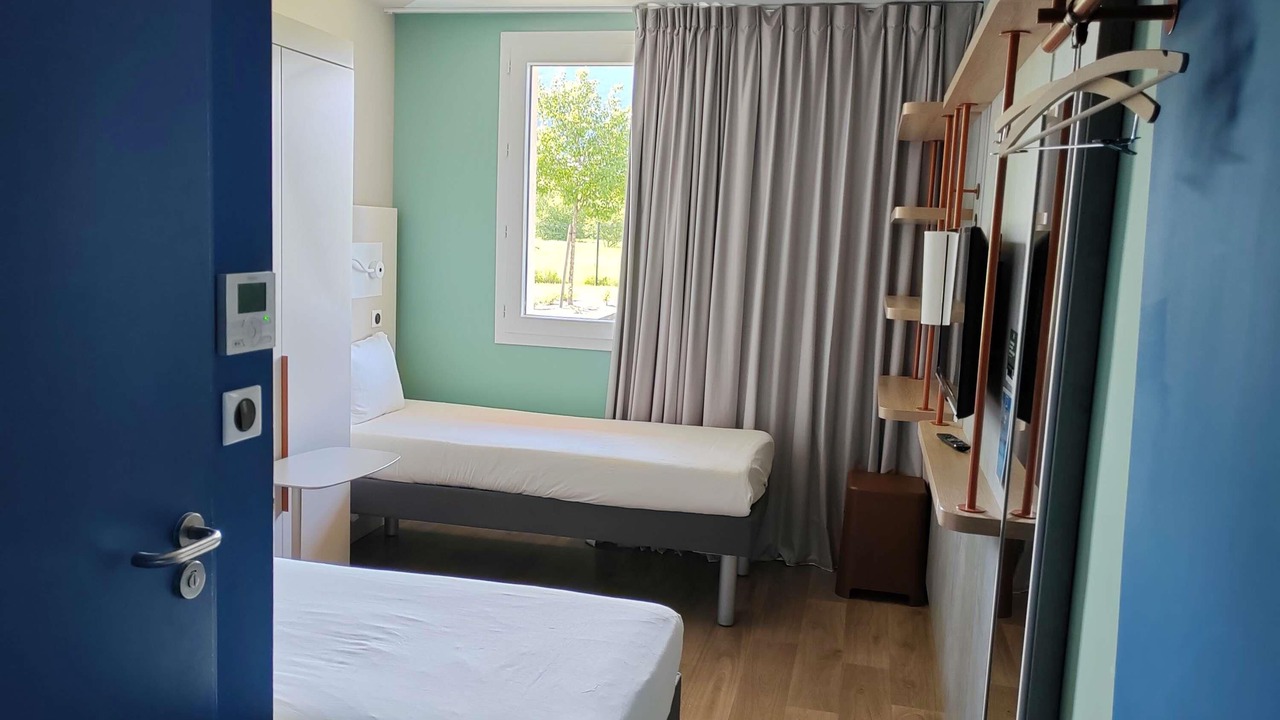 Photo of Bedroom in Saint-Genis-Pouilly