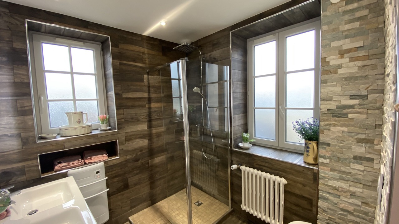 Photo of Bathroom in Arromanches-les-Bains