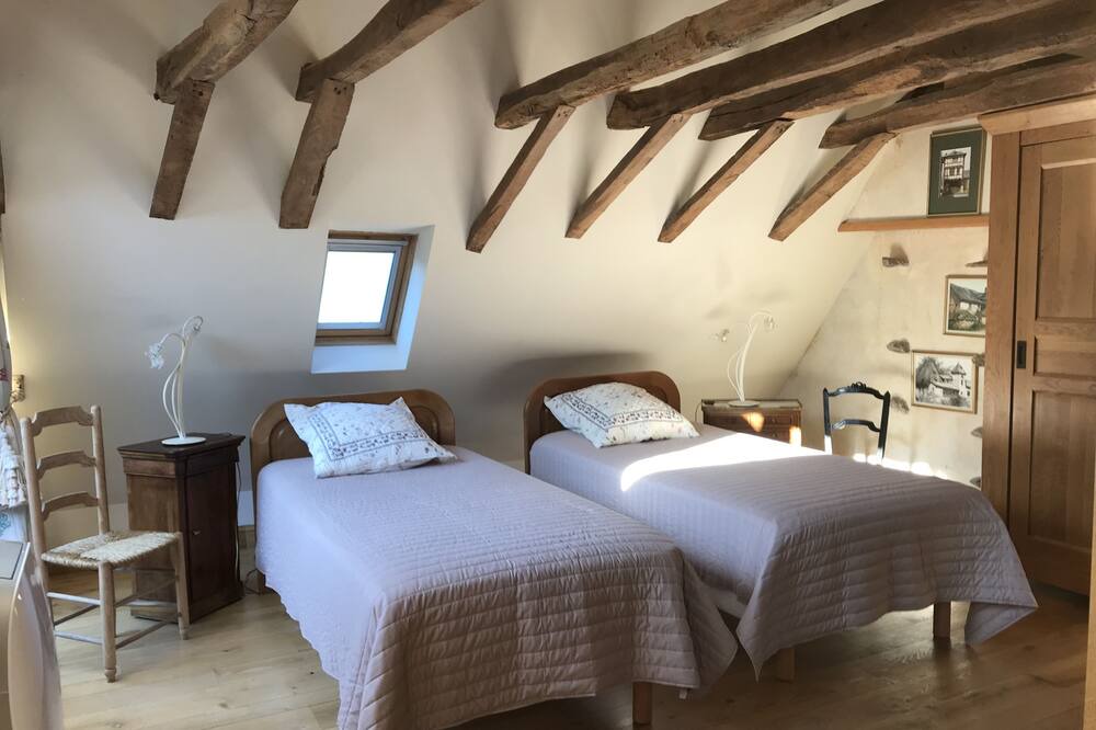 Photo of Bedroom in Previnquieres