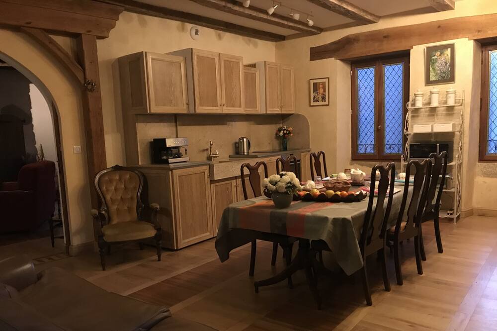 Photo of Kitchen in Previnquieres