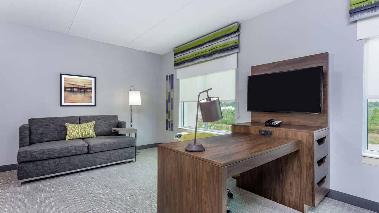 Photo of Bedroom in Saraland