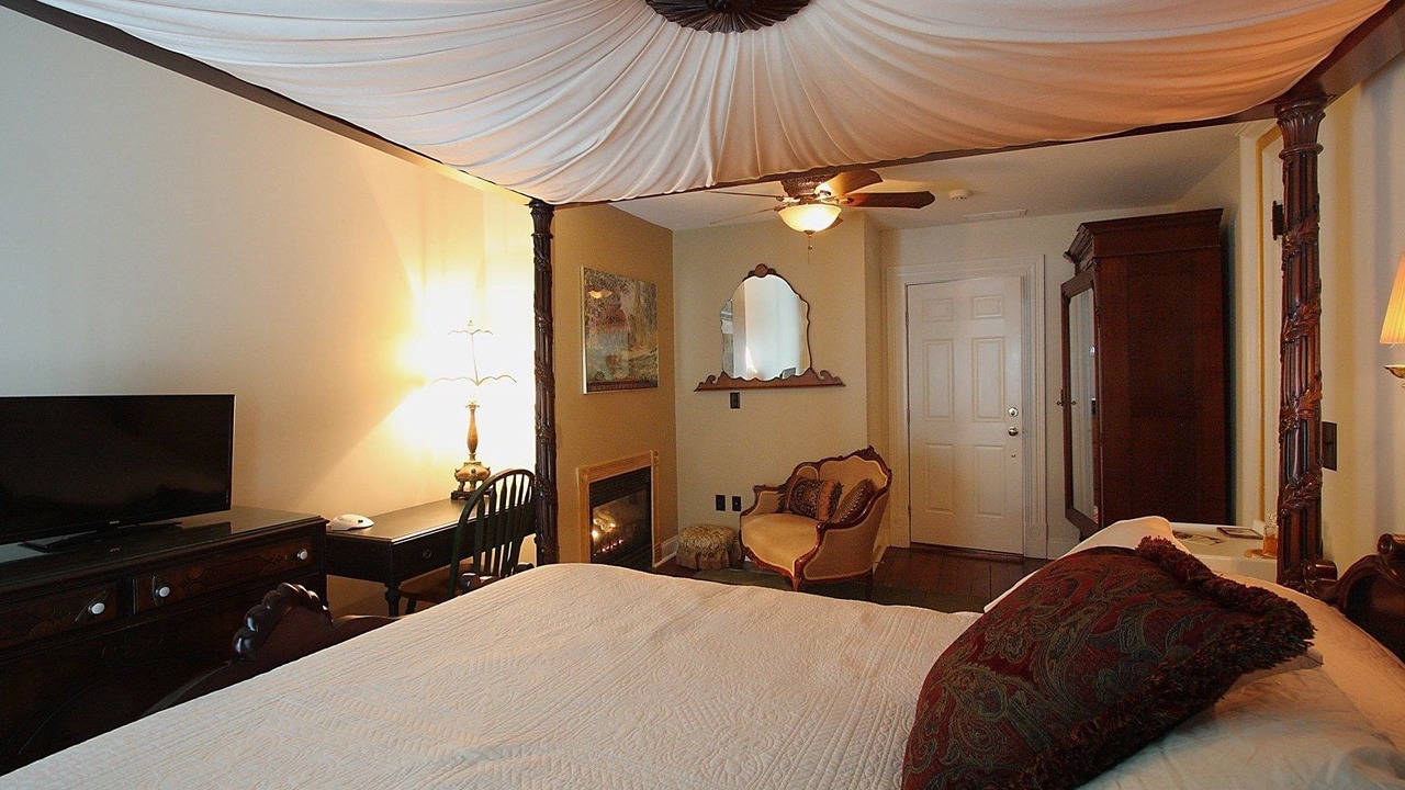 Photo of Bedroom in Willoughby