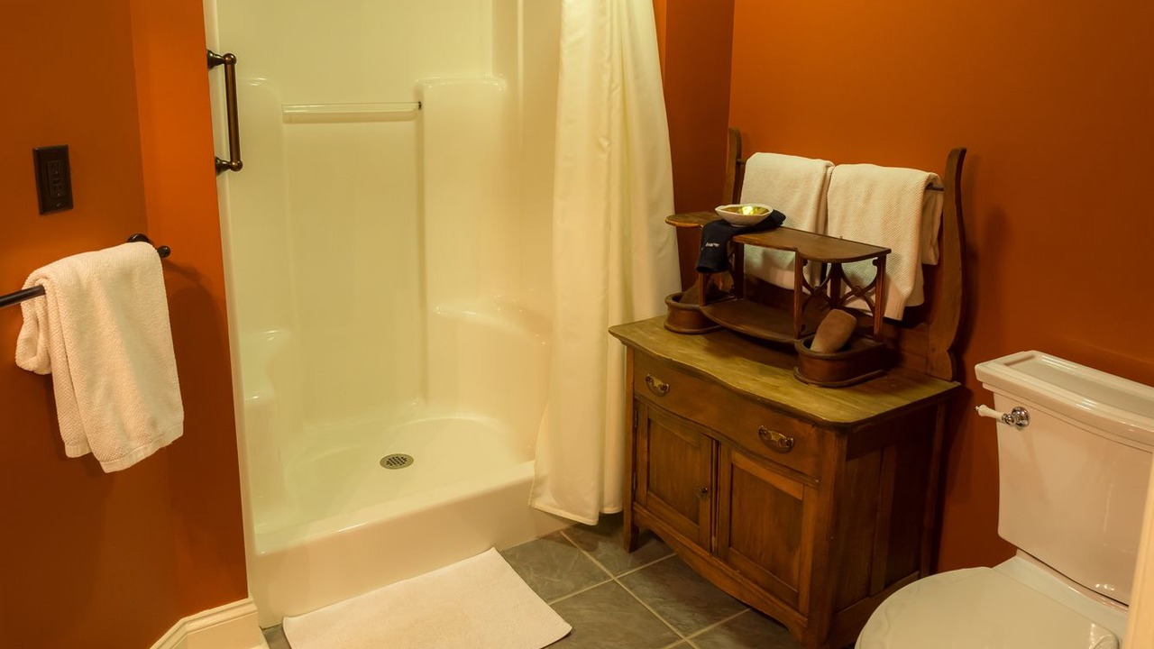 Photo of Bathroom in Willoughby