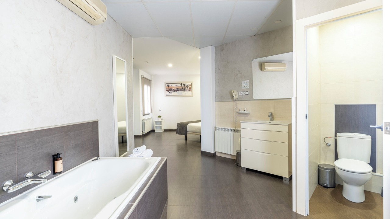 Photo of Bathroom in Sants
