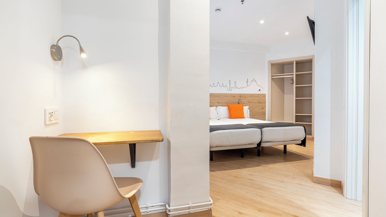 Photo of Bedroom in Sants