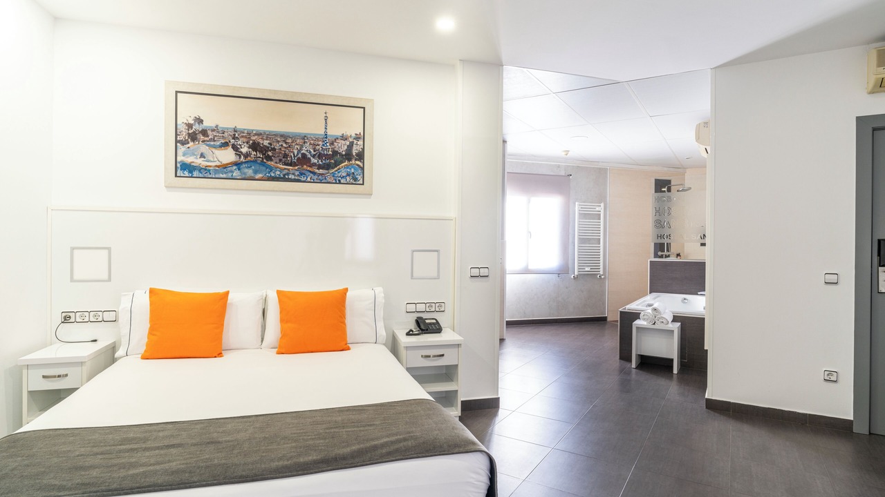 Photo of Bedroom in Sants