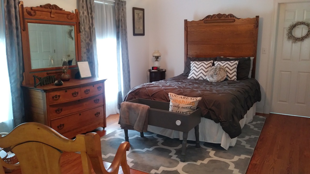 Photo of Bedroom in Secretary