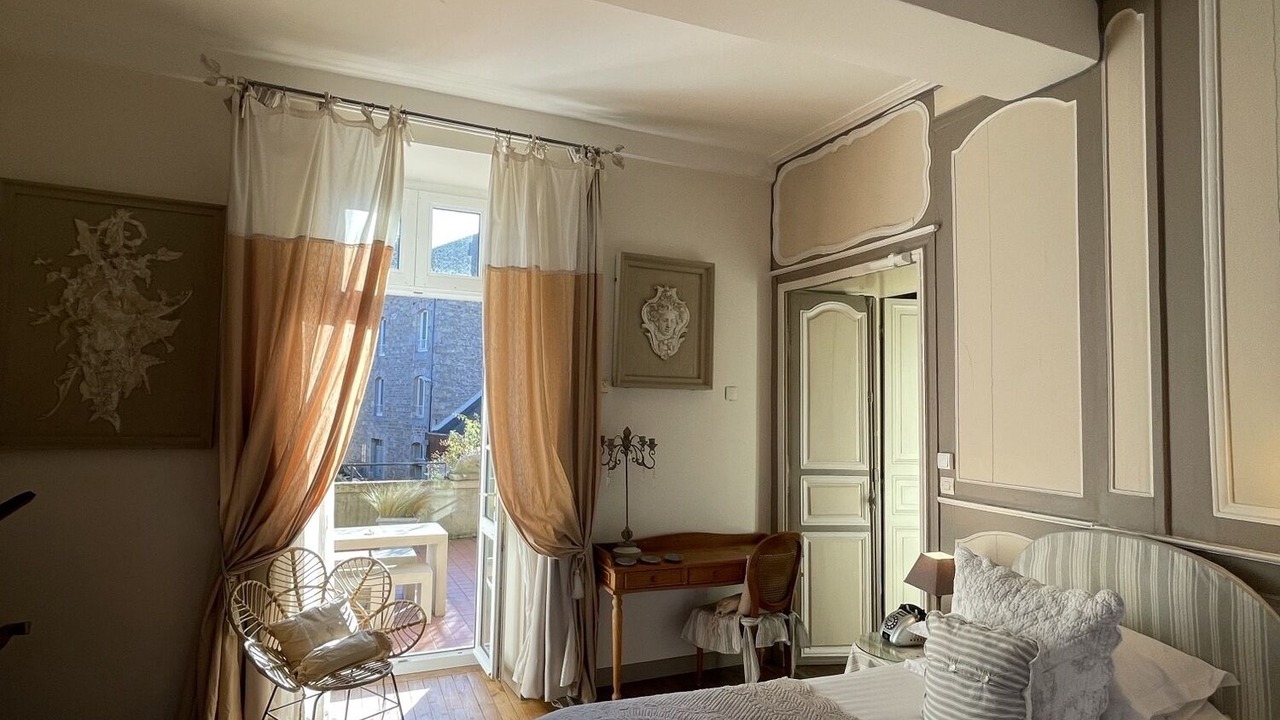 Photo of Bedroom in Guingamp