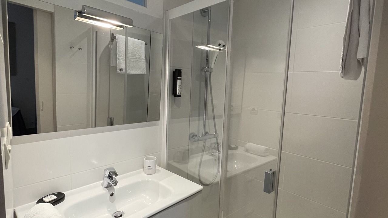 Photo of Bathroom in Guingamp