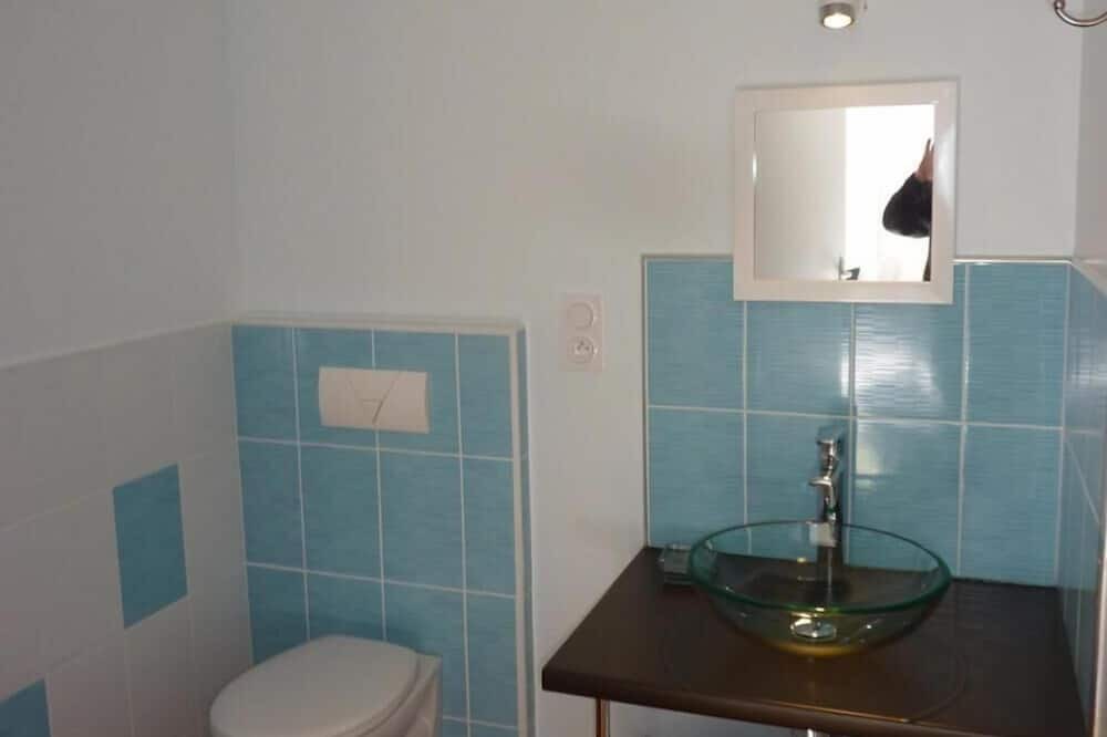 Photo of Bathroom in Fretigney-et-Velloreille