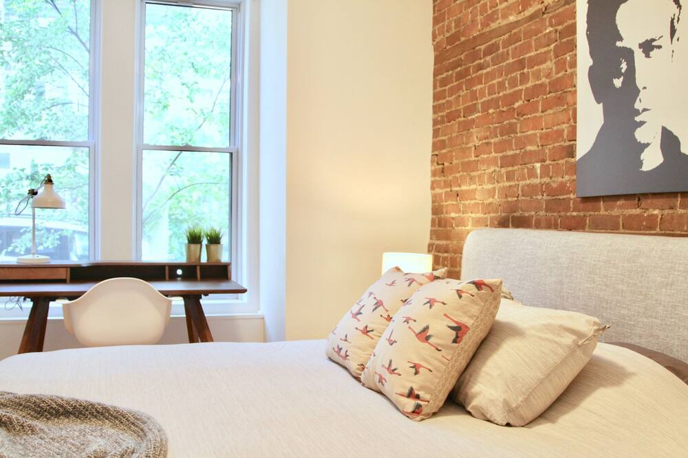 Photo of Bedroom in Latin Quarter