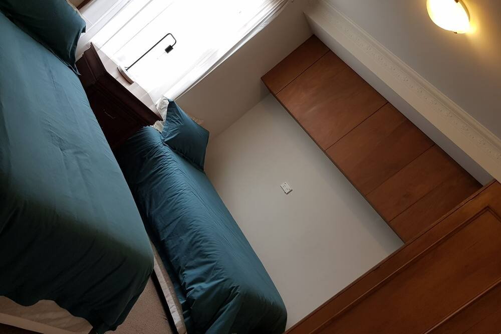 Photo of Others in Parkdale