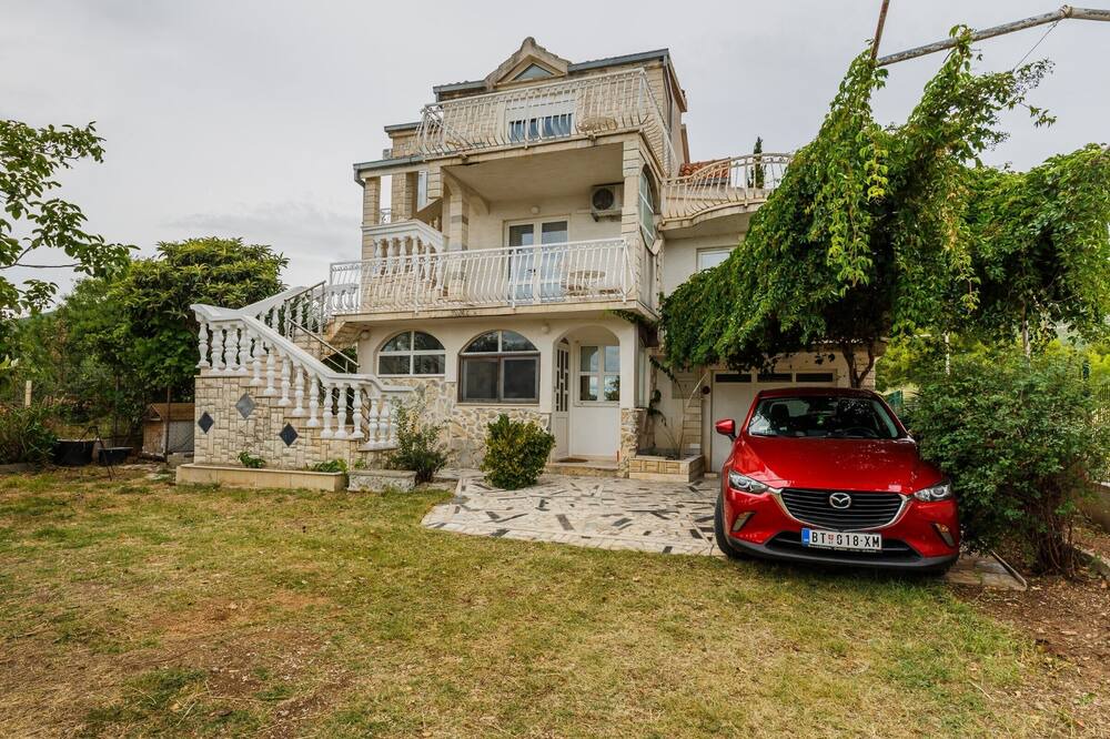 Photo of Outdoor in Rudine
